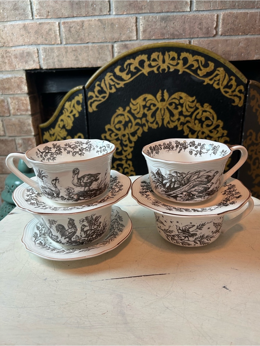 TABLETOPS UNLIMITED New England Toile Black White GAMEBIRDS 4 Teacups 3 Saucers